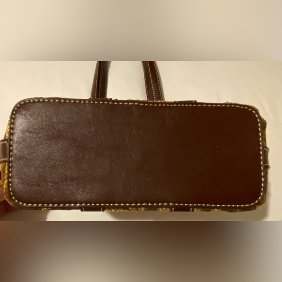 Etienne Aigner Small Leaf Embroidered Shoulder Bag - Picture 6 of 8